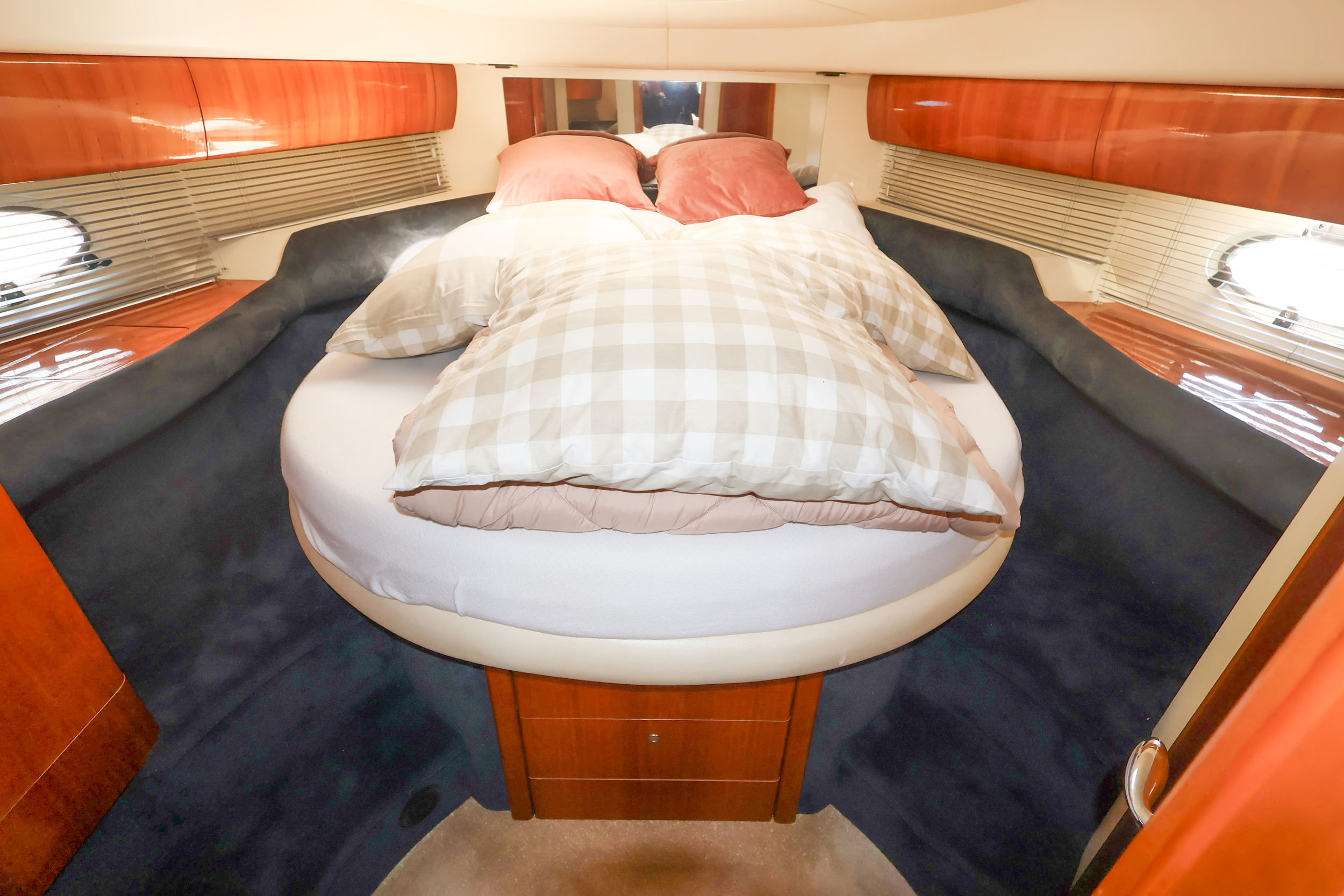Princess V42 — foto 33 van 42