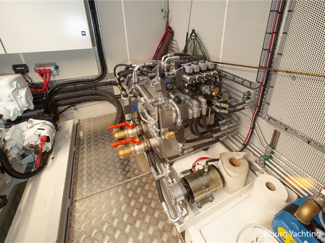 Van den Hoven Executive 2100 — foto 38 van 45