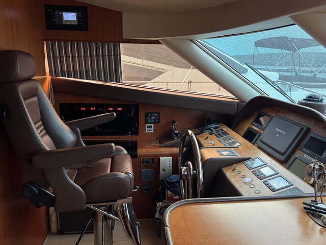 Elegance 64 Garage - BluYachting — foto 6 van 12