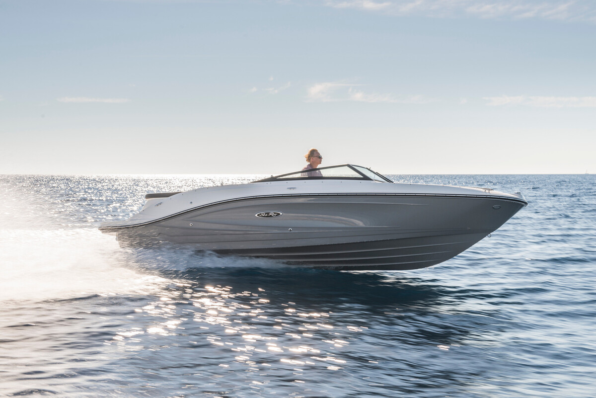 Sea Ray SPX 230 — foto 1 van 42