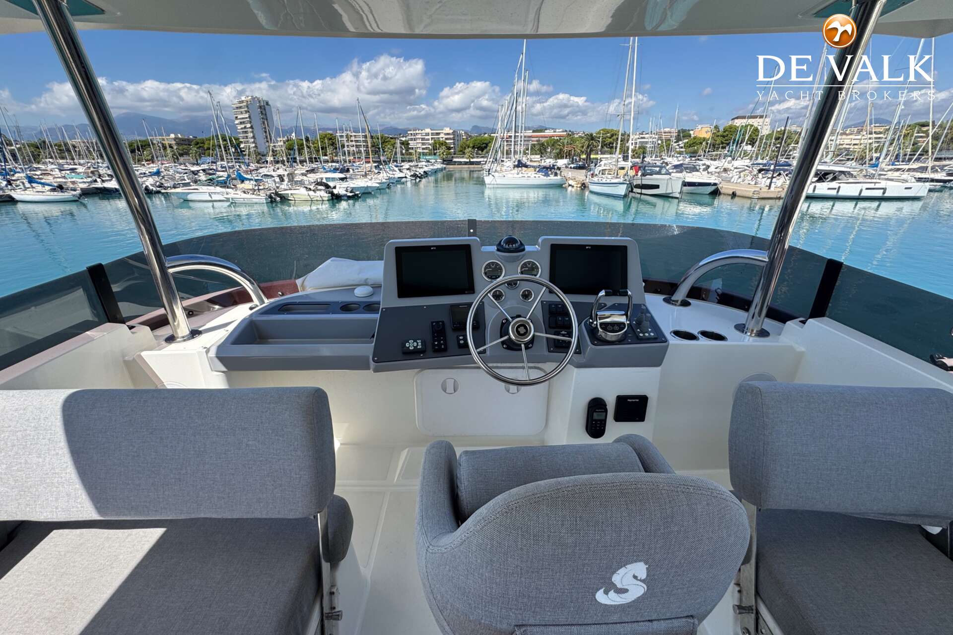 Beneteau Swift Trawler 48 — foto 5 van 35