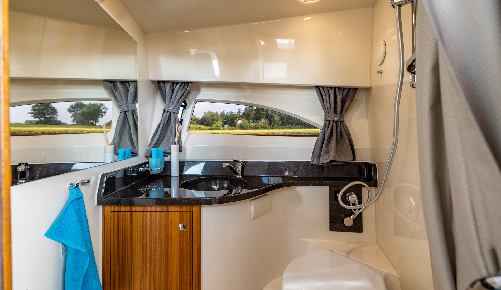 Marex 310 Sun Cruiser — foto 16 van 21