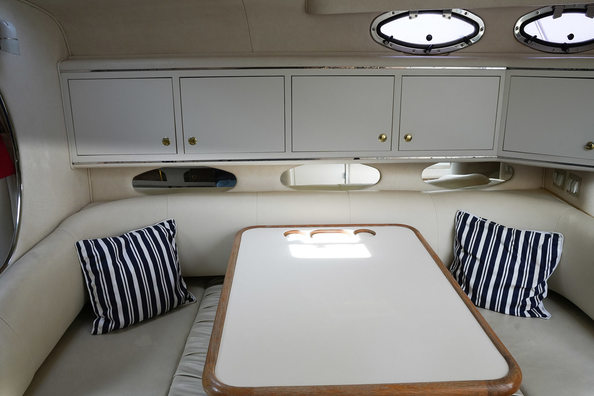 Sea Ray 310 Sundancer — foto 22 van 50