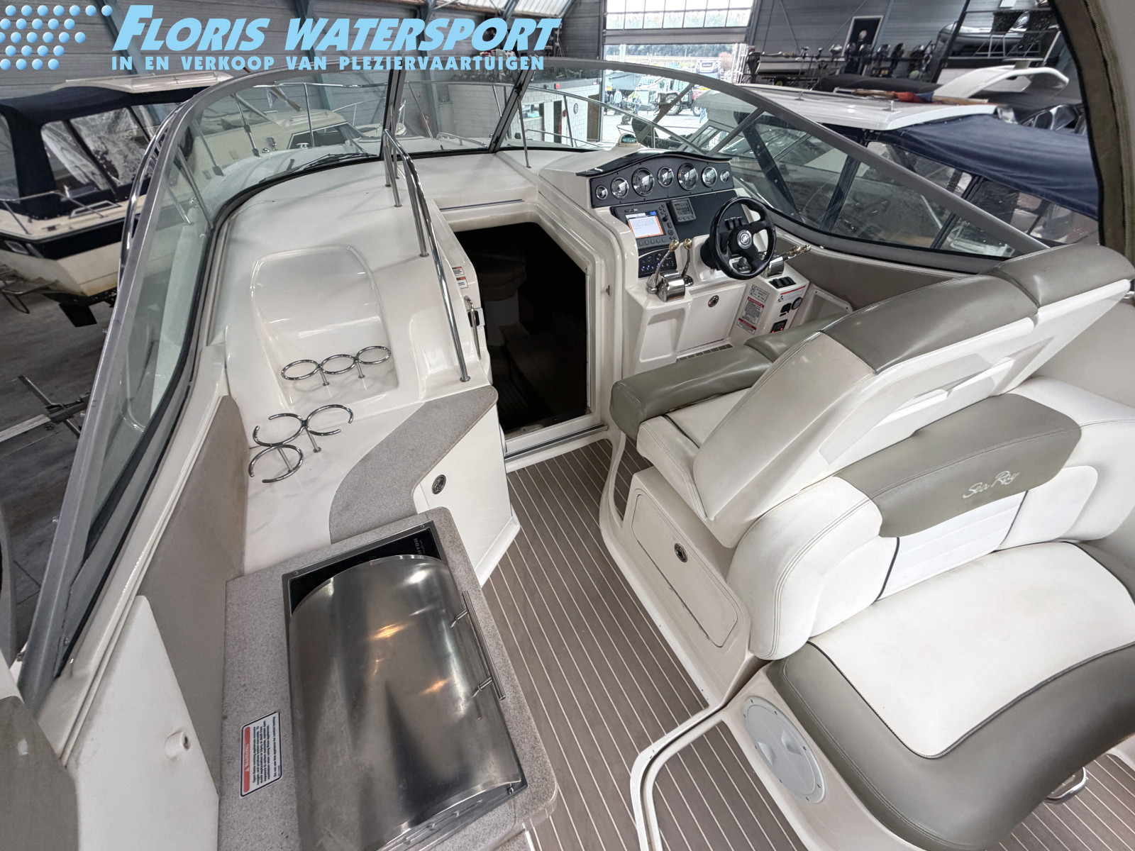 Sea Ray 335 Sundancer — foto 9 van 21