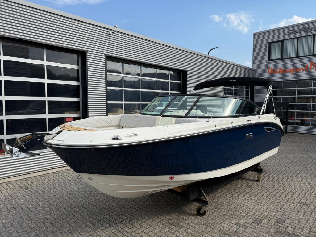Sea Ray SDX 230 — foto 44 van 46