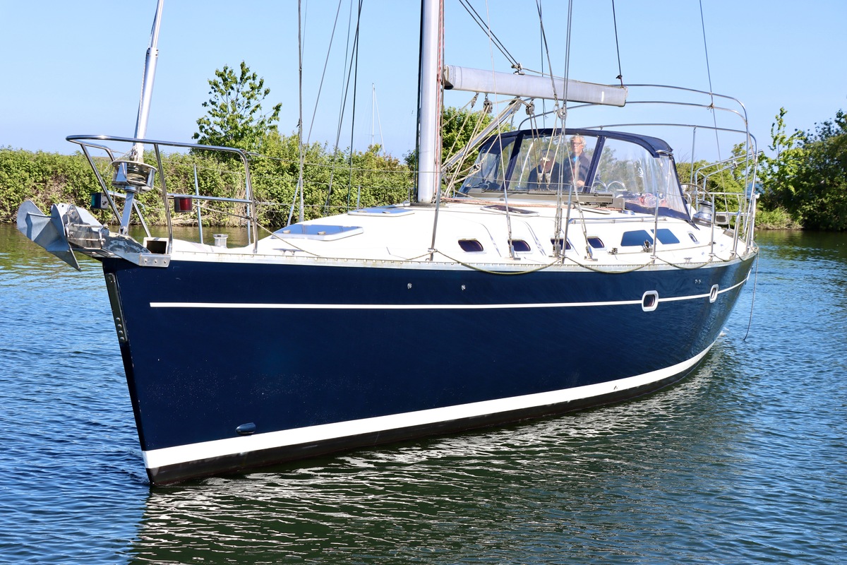 Catalina 470
