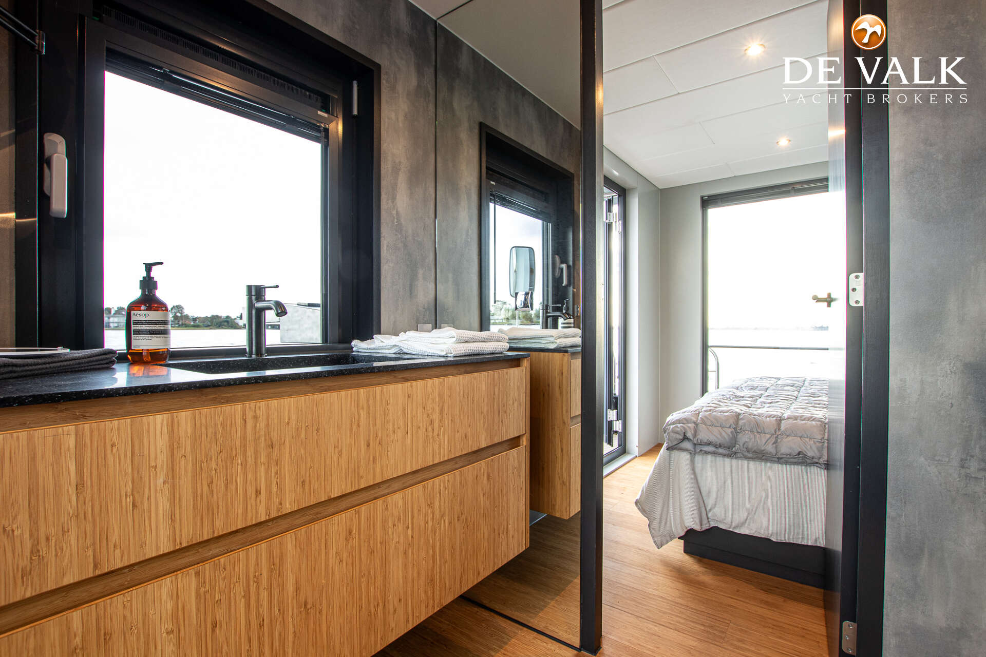 Houseboat Waterloft Luxemotor — foto 32 van 44