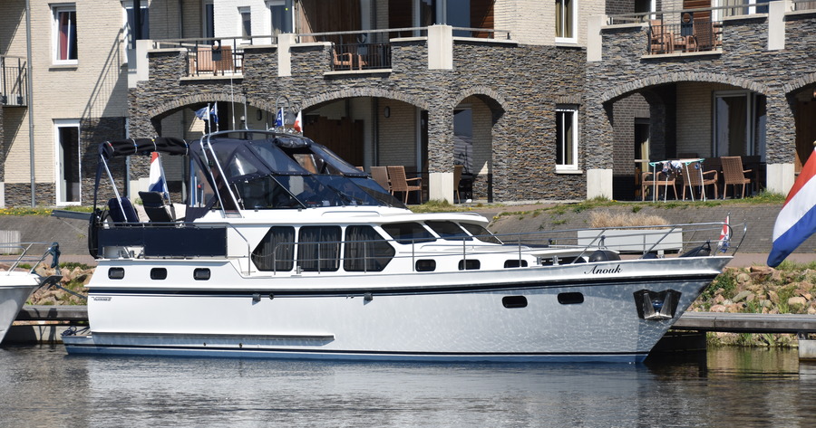 Valkkruiser Content 1270 — foto 1 van 12