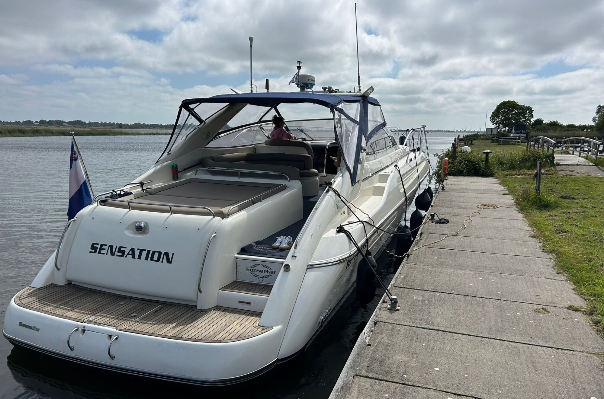 Sunseeker Camarque 47 Cabrio — foto 73 van 75