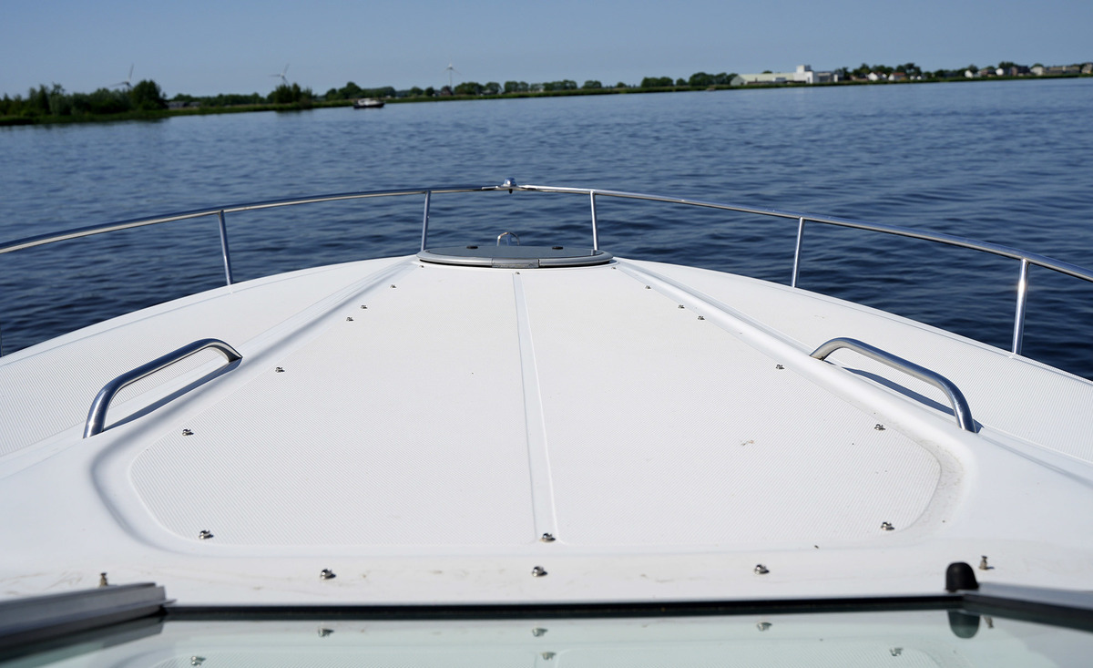 Crownline 315 SCR — foto 33 van 43