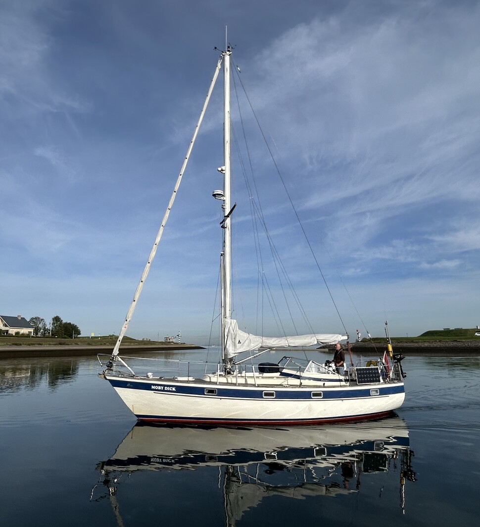 Hallberg Rassy 352 — foto 7 van 12