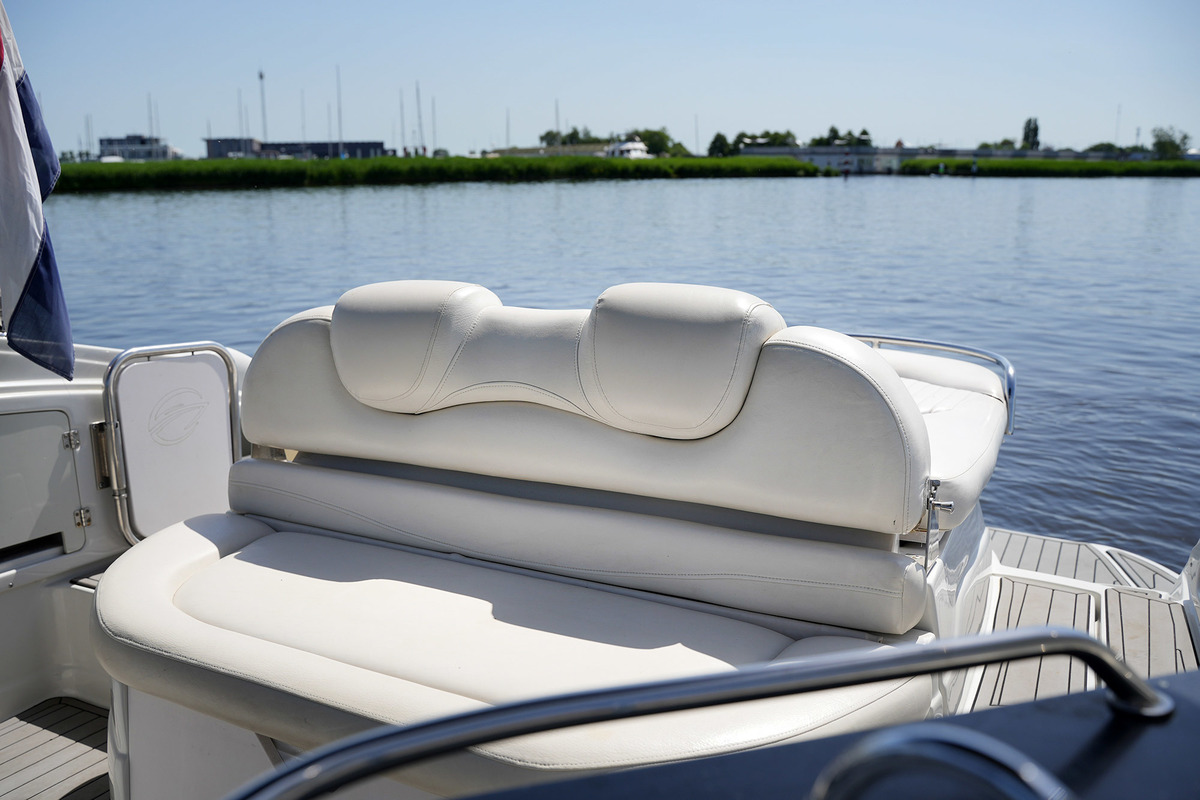 Crownline 315 SCR — foto 16 van 43