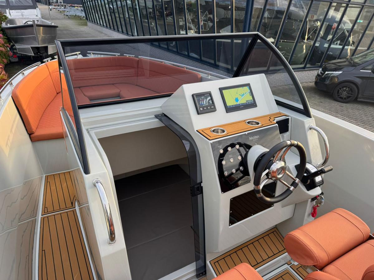 Maxima 700 Sport — foto 15 van 21