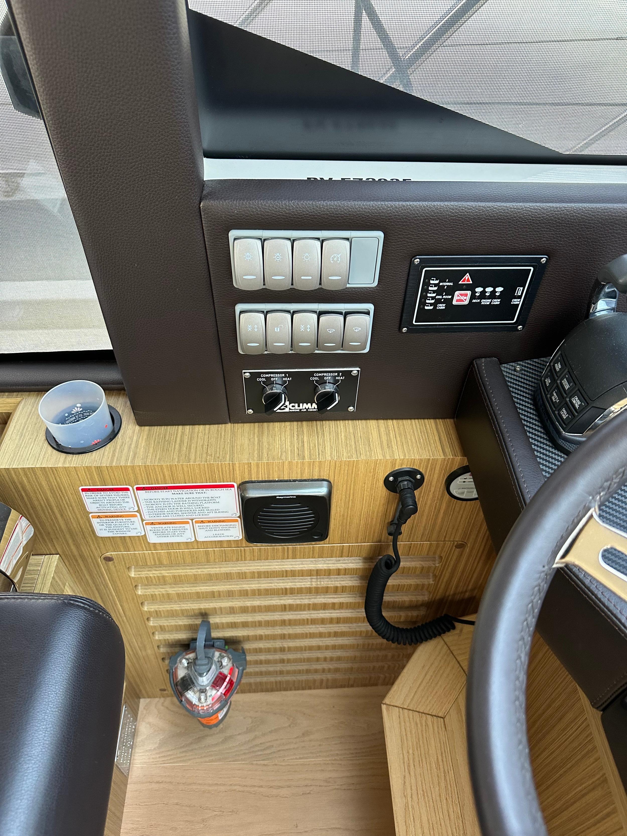 Absolute 45 FLY — foto 10 van 37