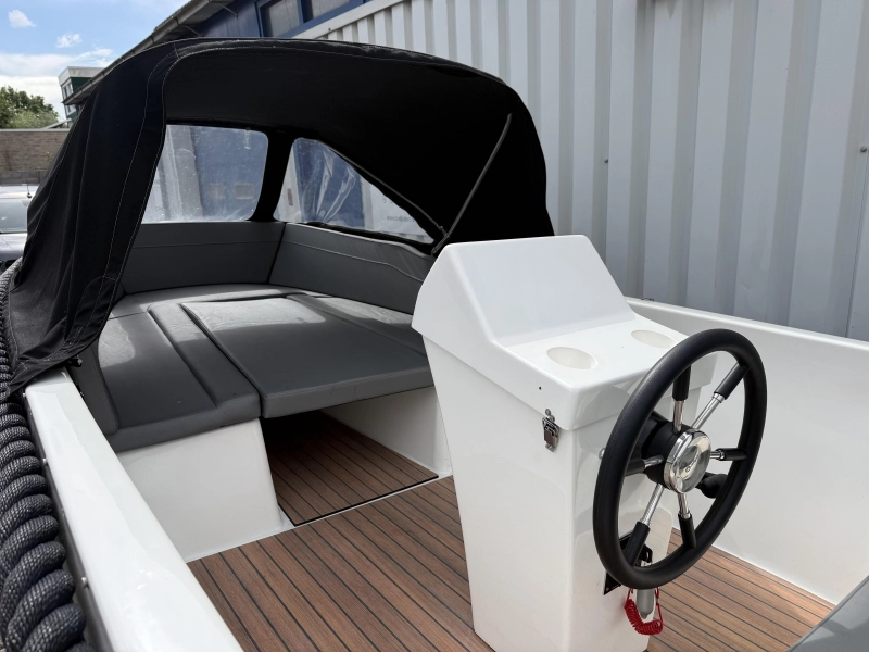 Admiral 530 Tender — foto 5 van 12