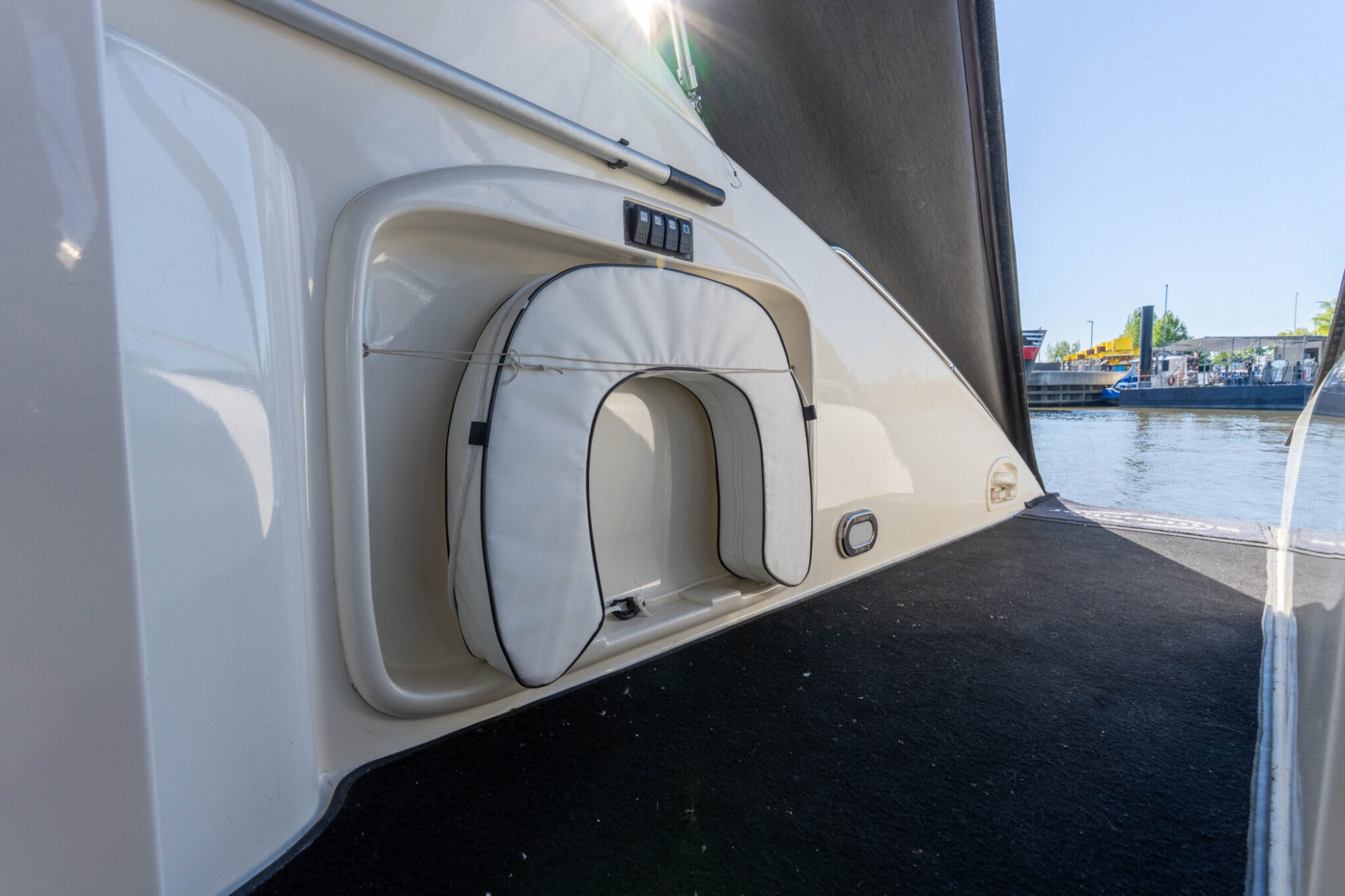 Sunseeker Camarque 47 Cabrio — foto 34 van 48