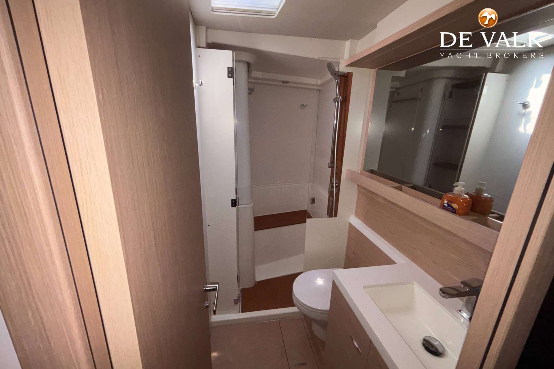 Beneteau Oceanis 60 — foto 31 van 34