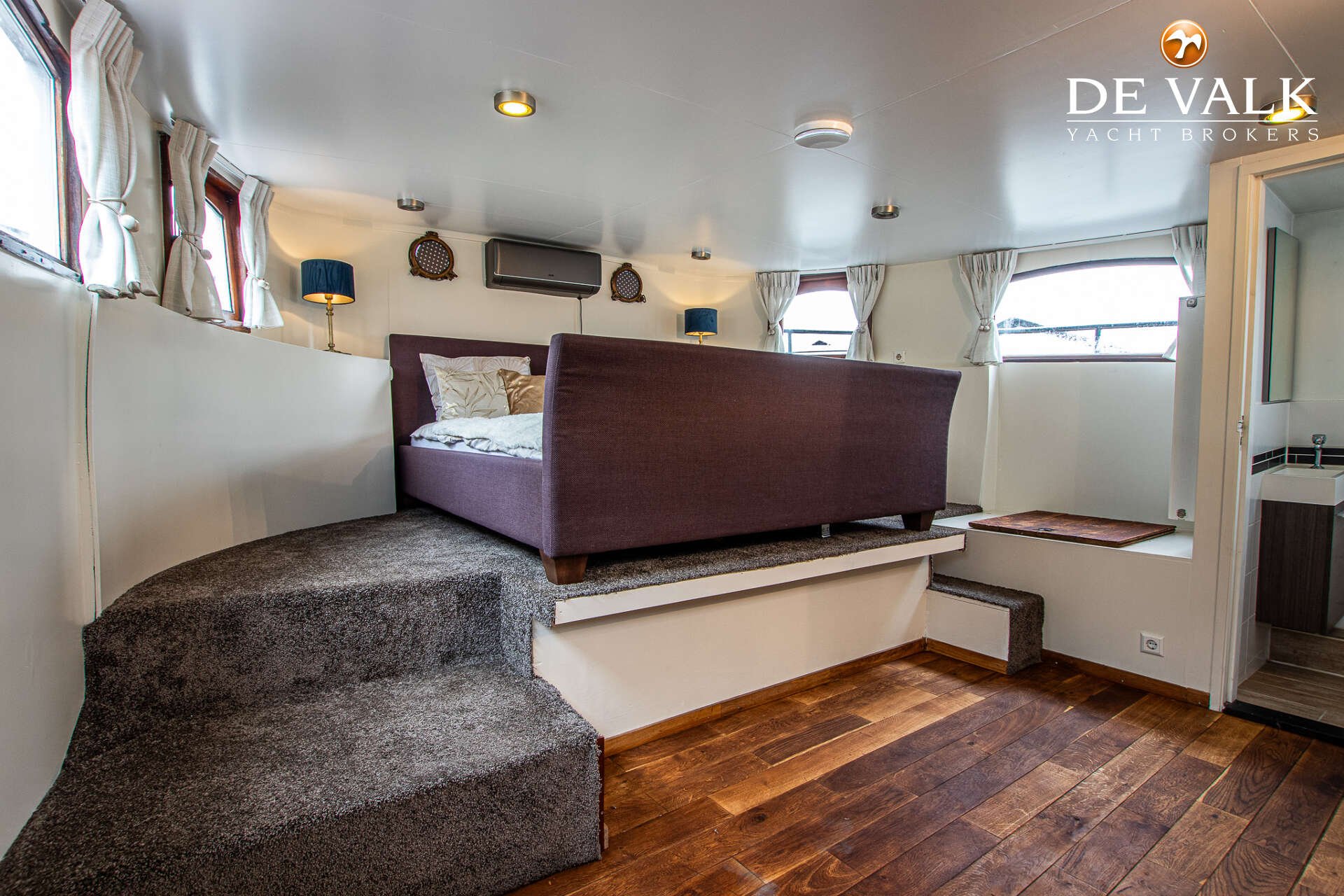 Luxe motor 28M — foto 34 van 44
