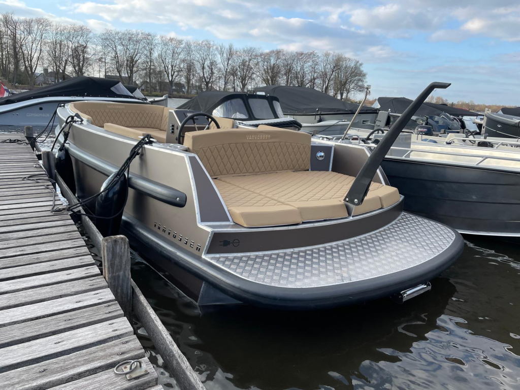 Mooie elektrische aluminium tender Vanvossen 650 — foto 6 van 7