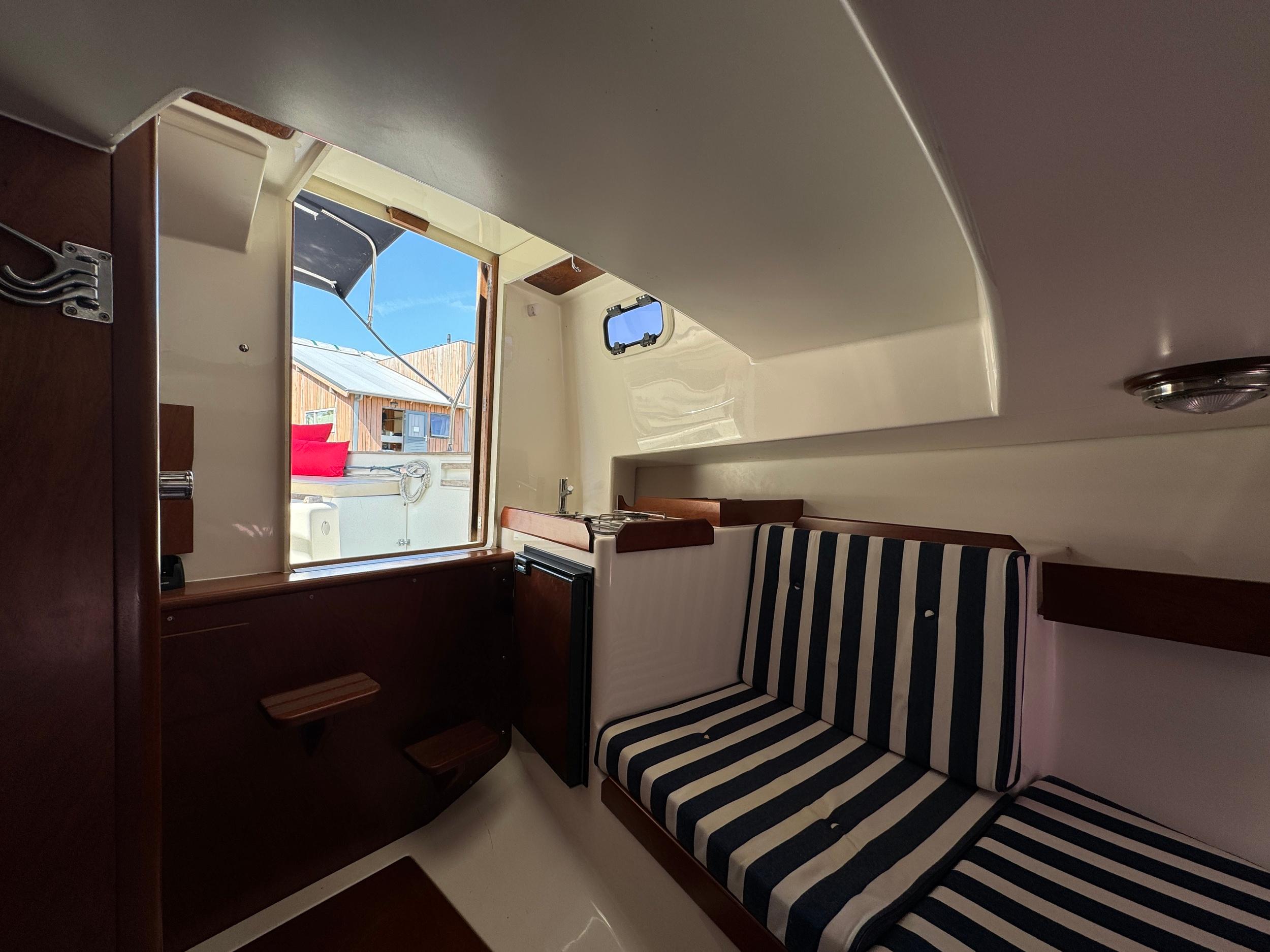 Rhea 750 open — foto 16 van 35
