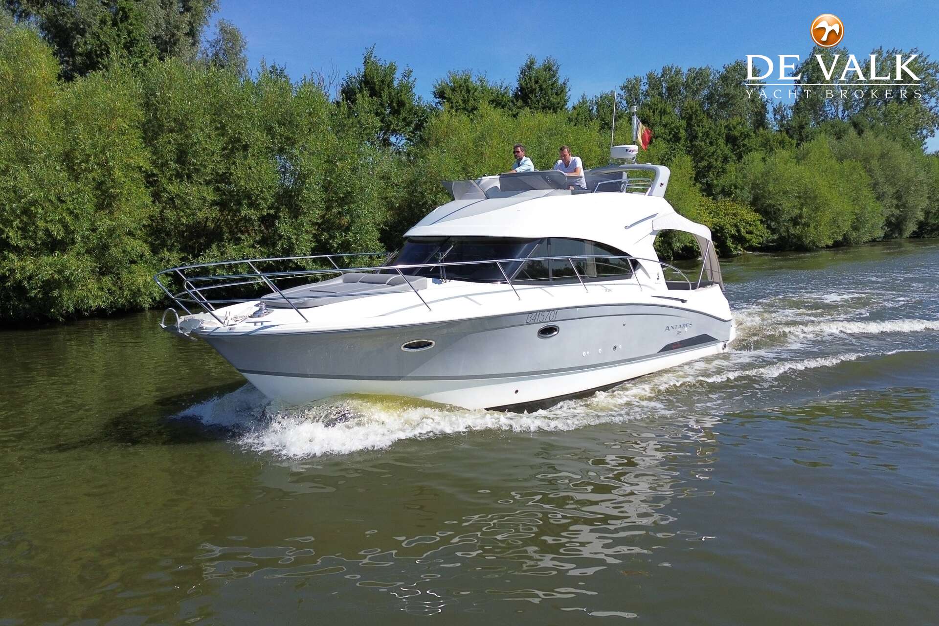 Beneteau Antares 36 — foto 5 van 39