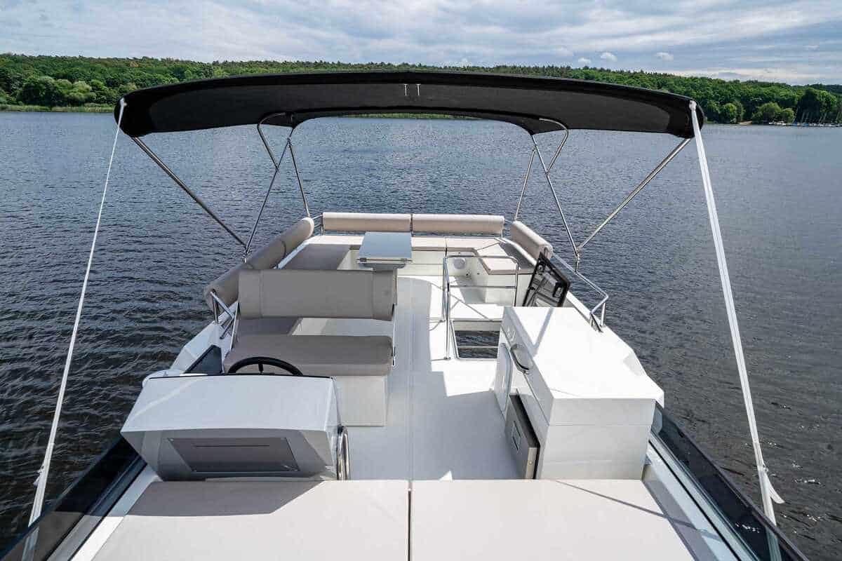 Cobra Yachts Maestro 42 Fly — foto 11 van 12