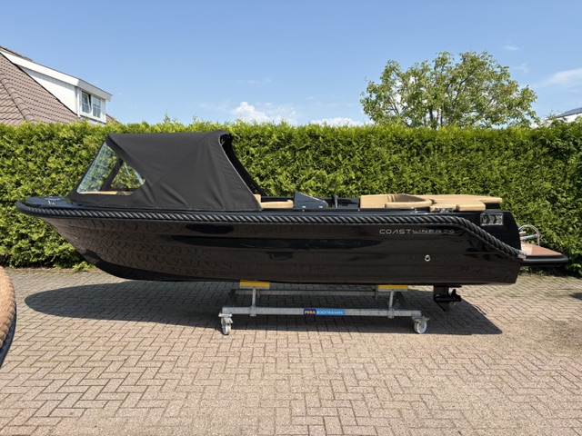 Extra luxe Coastliner 545 met Tohatsu 20 PK en buiskap — foto 6 van 18