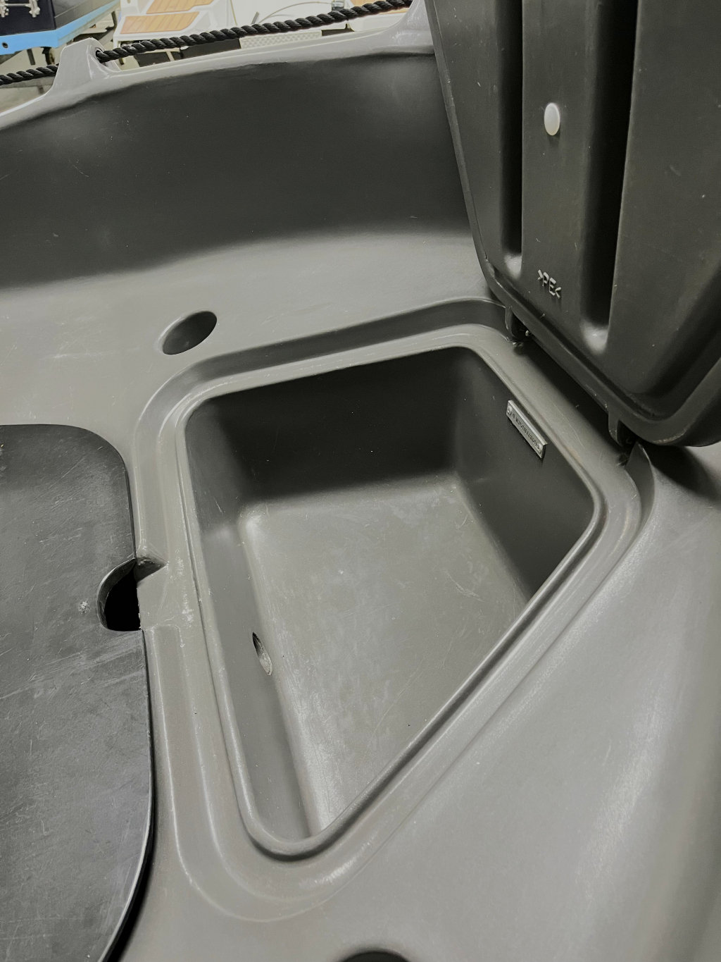 Gebruikte Whaly 370 | Tohatsu 6pk 2 cilinder | Ongeremde boottrailer — foto 8 van 12
