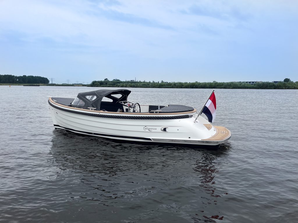Waterspoor 646 outboard DE GROOTSTE SLOEPENSHOWROOM VAN NEDERLAND — foto 3 van 6