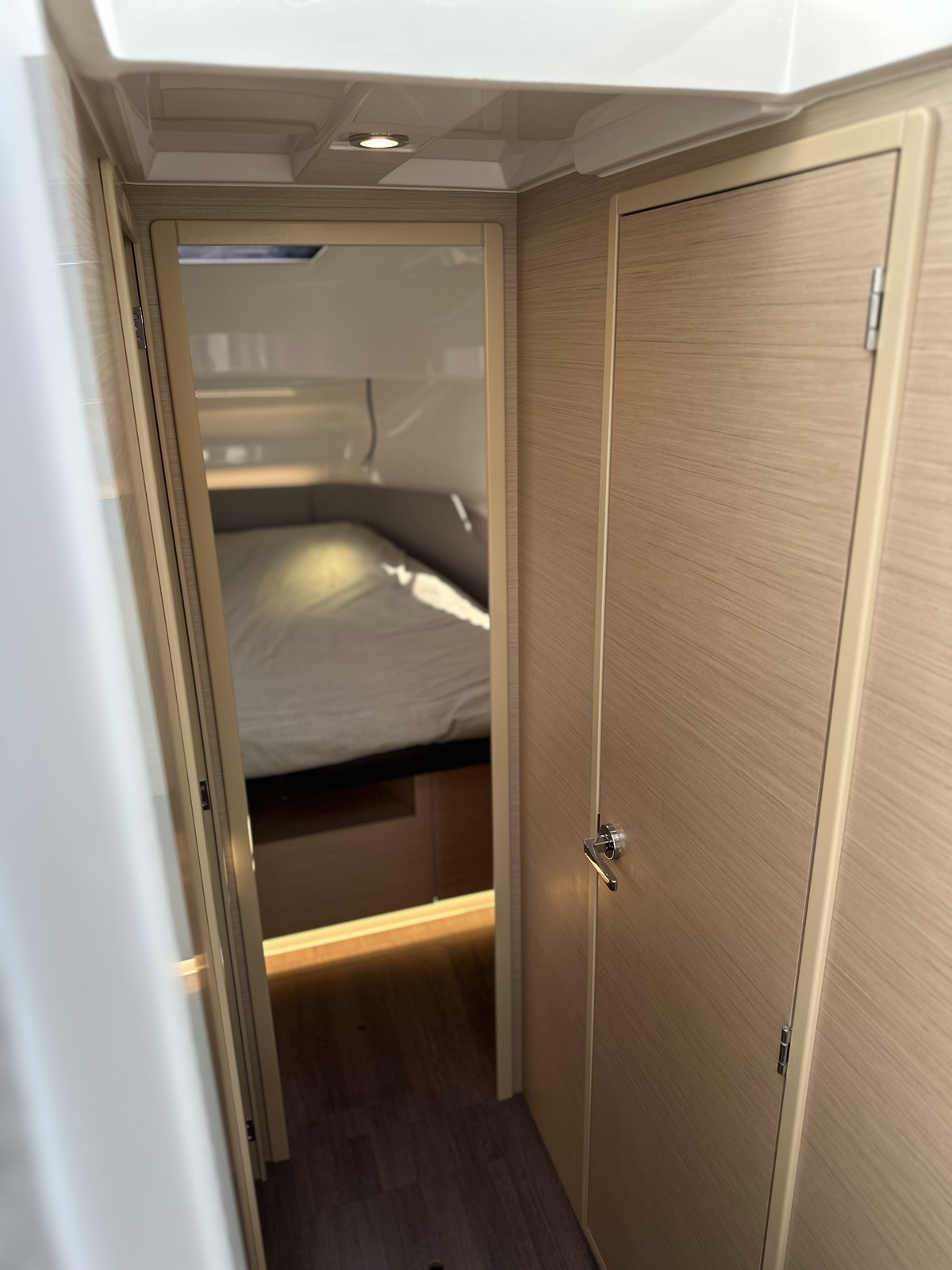 Delphia Yachts Delphia 10 Sedan ELEKTRISCH — foto 9 van 12