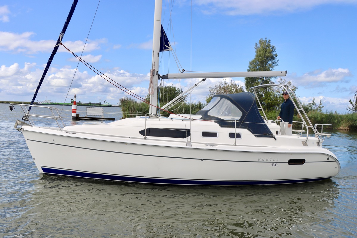 Hunter 306 — foto 22 van 66