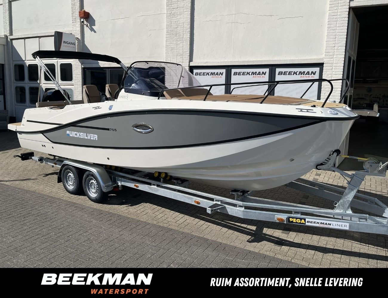 Quicksilver 755 Sundeck