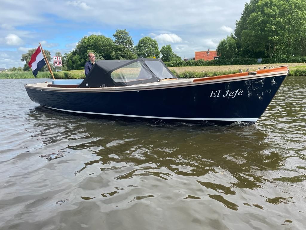 Sloep B2 Barkas — foto 1 van 9