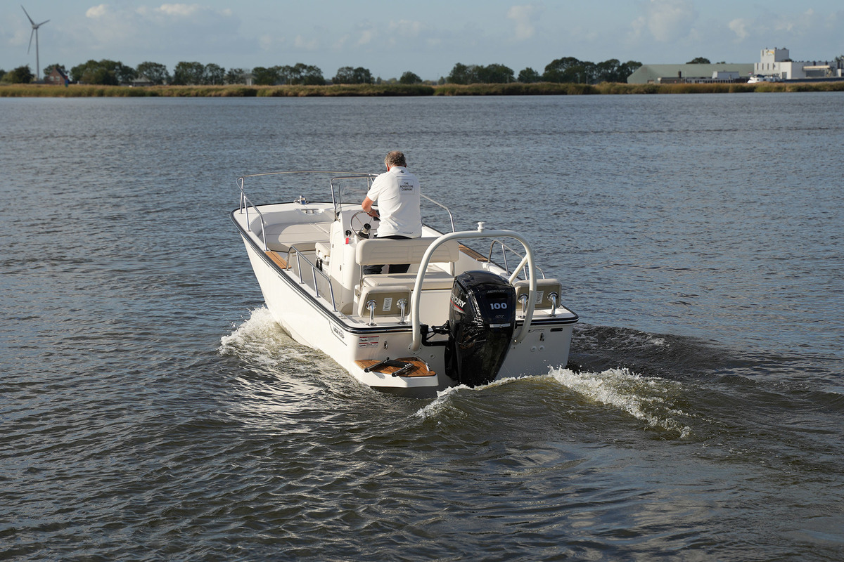 Boston Whaler 170 Montauk — foto 7 van 44