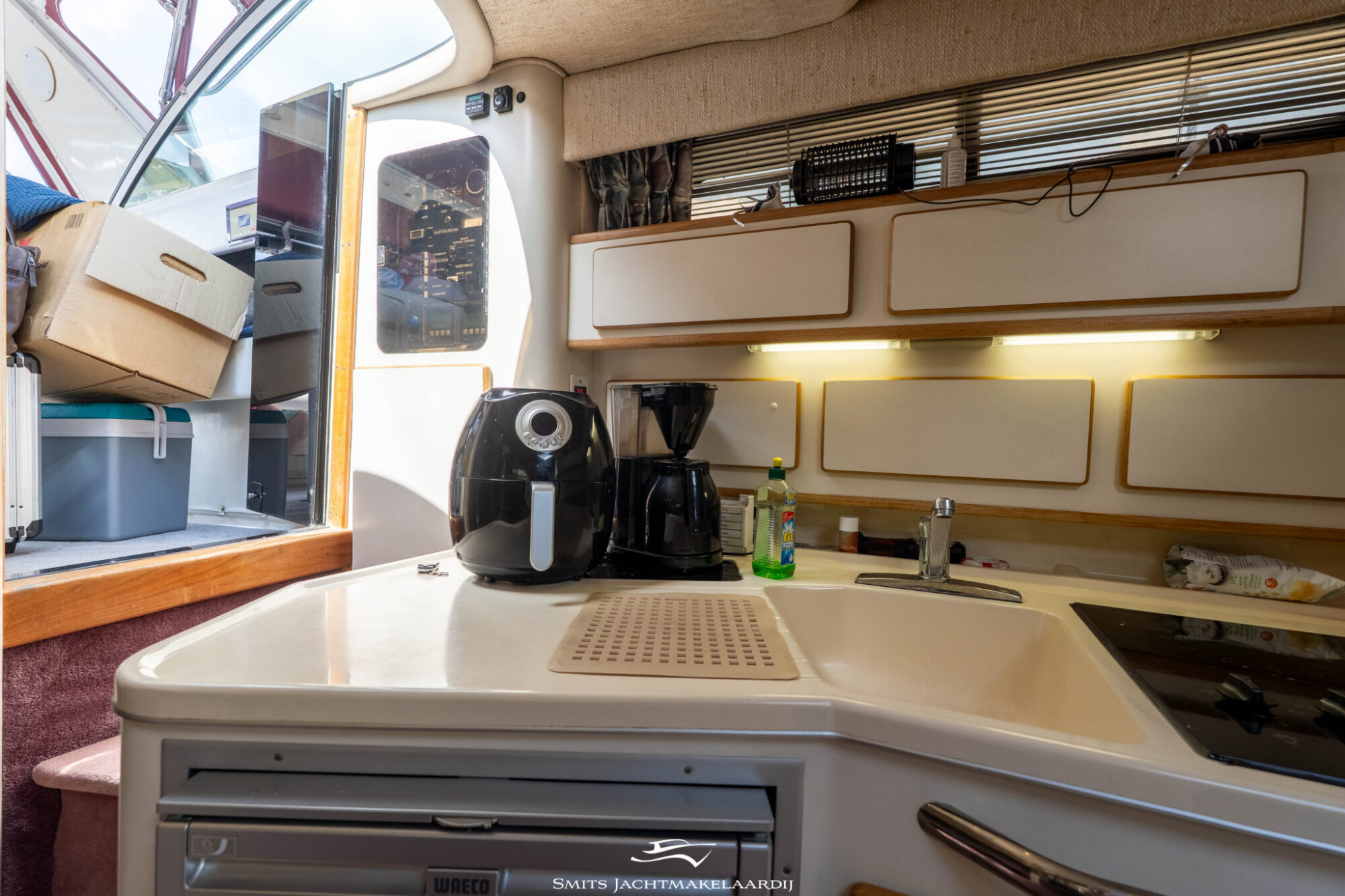 Sea Ray 370 Express Cruiser — foto 10 van 59