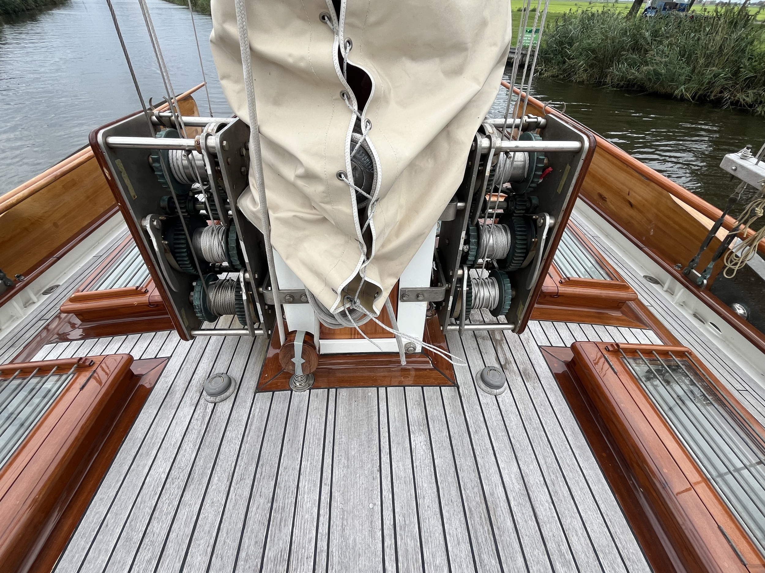 Lemsteraak Gouden Leeuw - Roefaak Hoek Design — foto 46 van 59