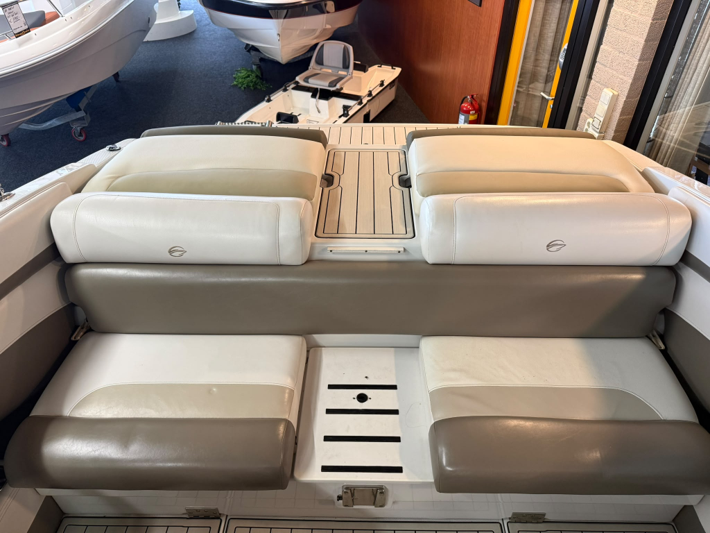 Crownline 215 SS — foto 20 van 24