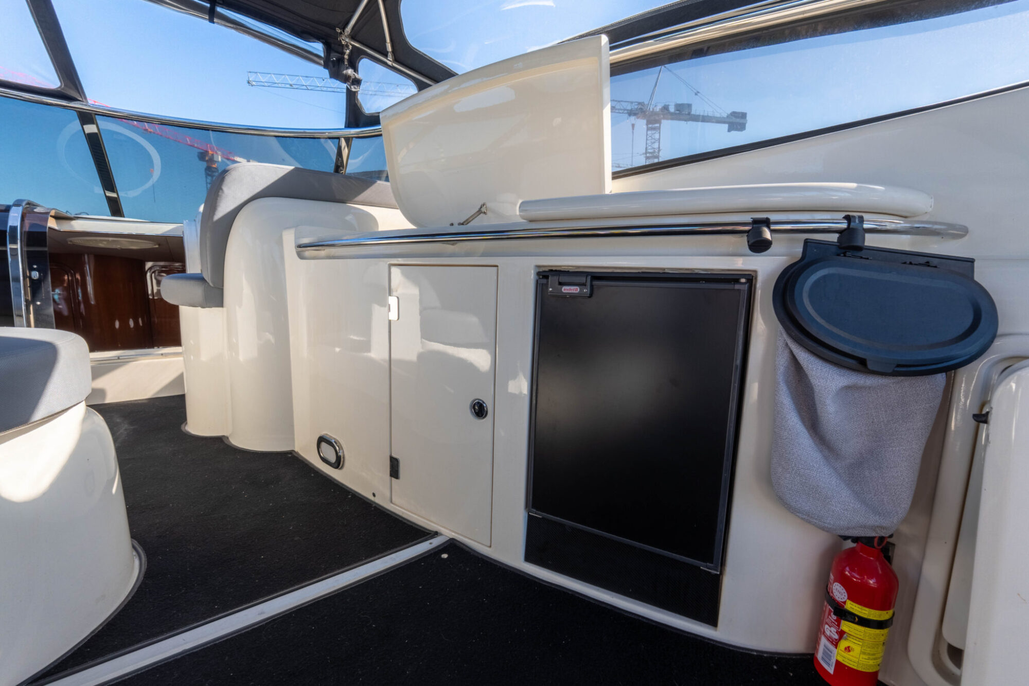 Sunseeker Camarque 47 Cabrio — foto 14 van 48
