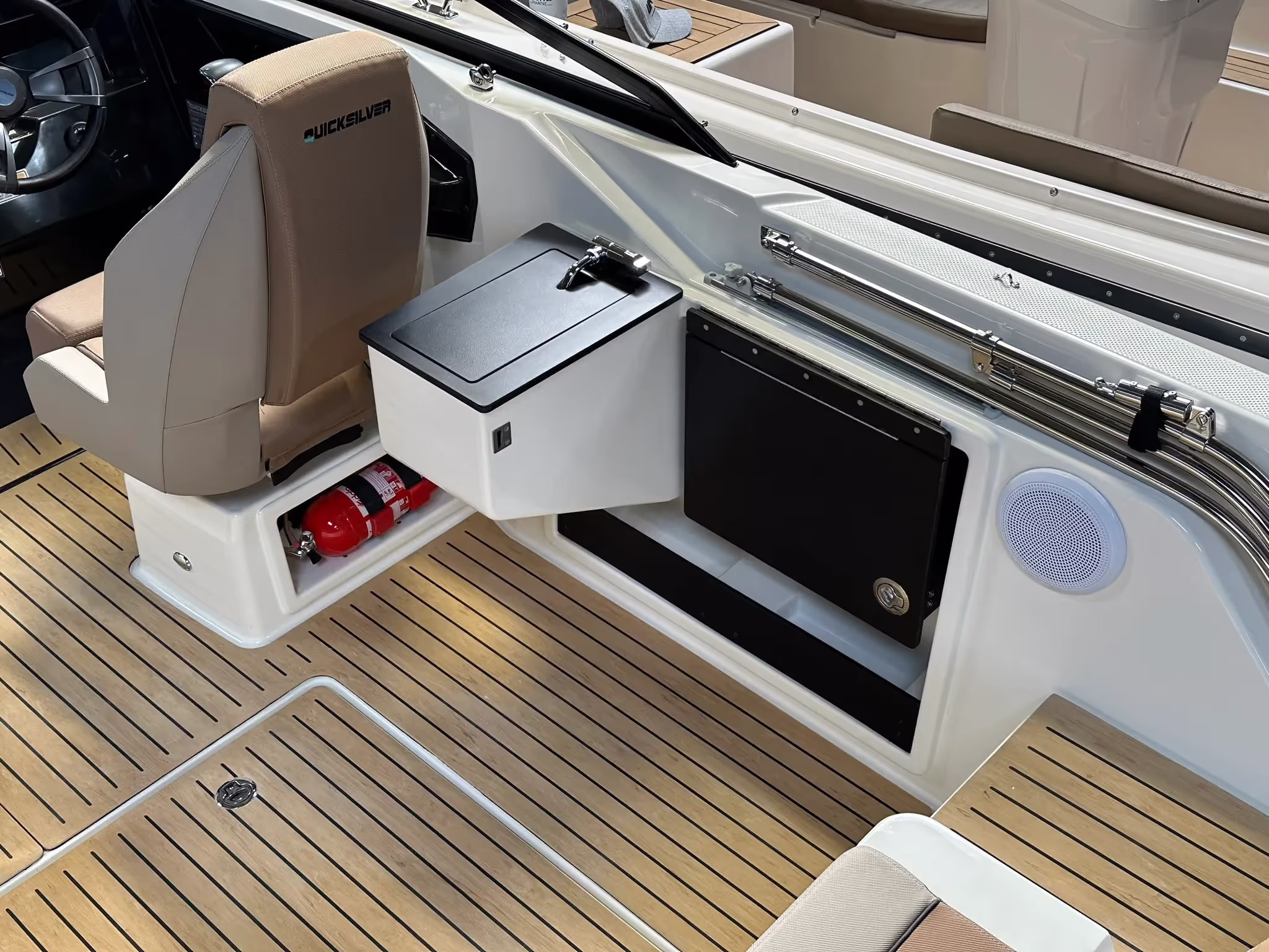 Quicksilver 675 Cruiser — foto 5 van 28