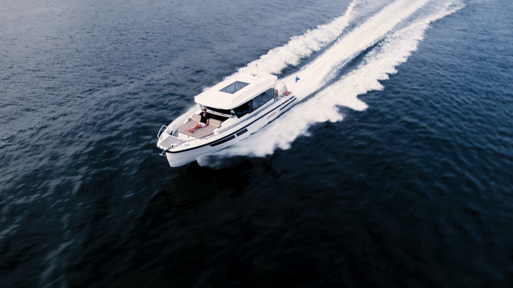 Quarken 35 Cabin + 2xF300 Yamaha — foto 13 van 65