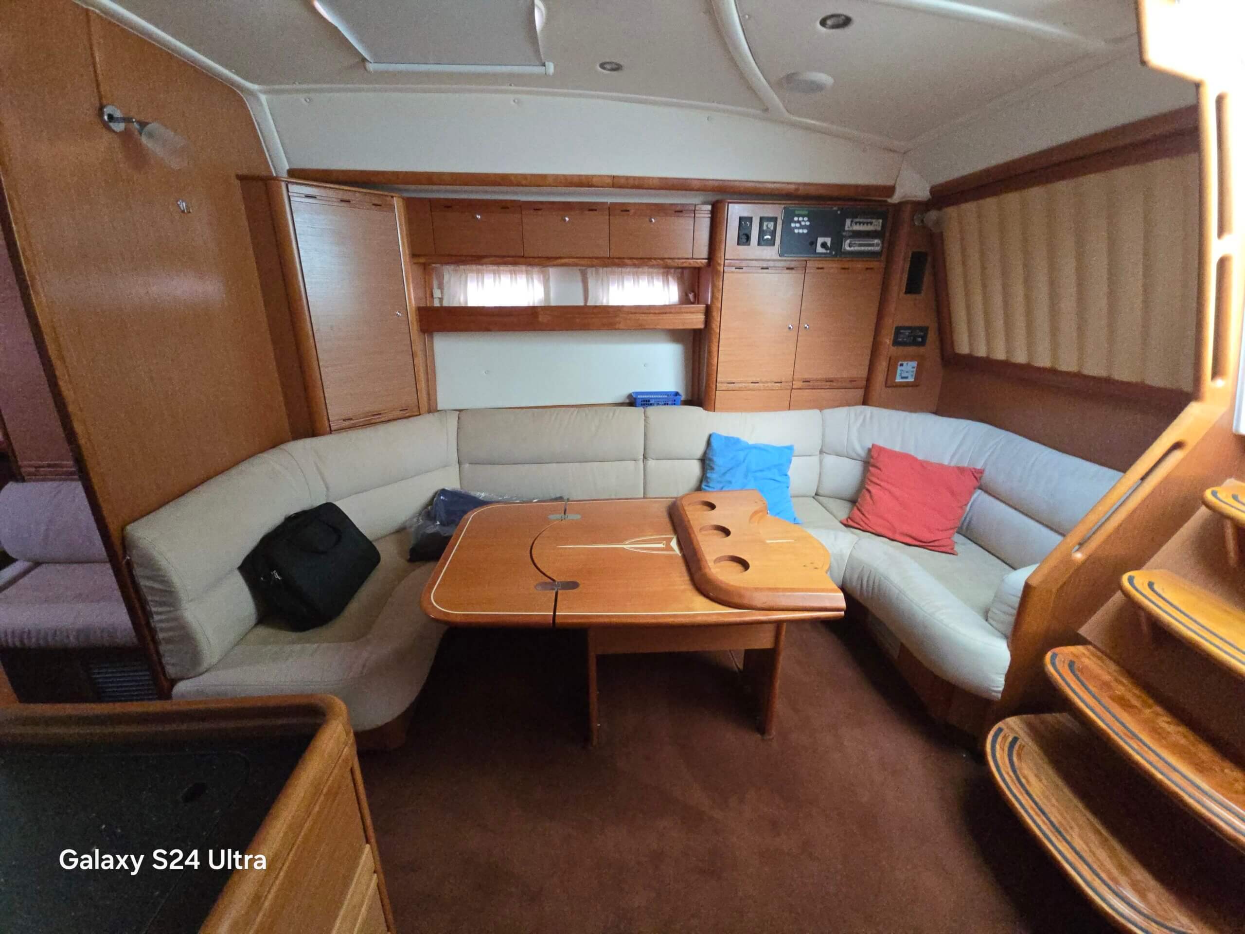 Bavaria 42 Sport HT - BluYachting — foto 8 van 12