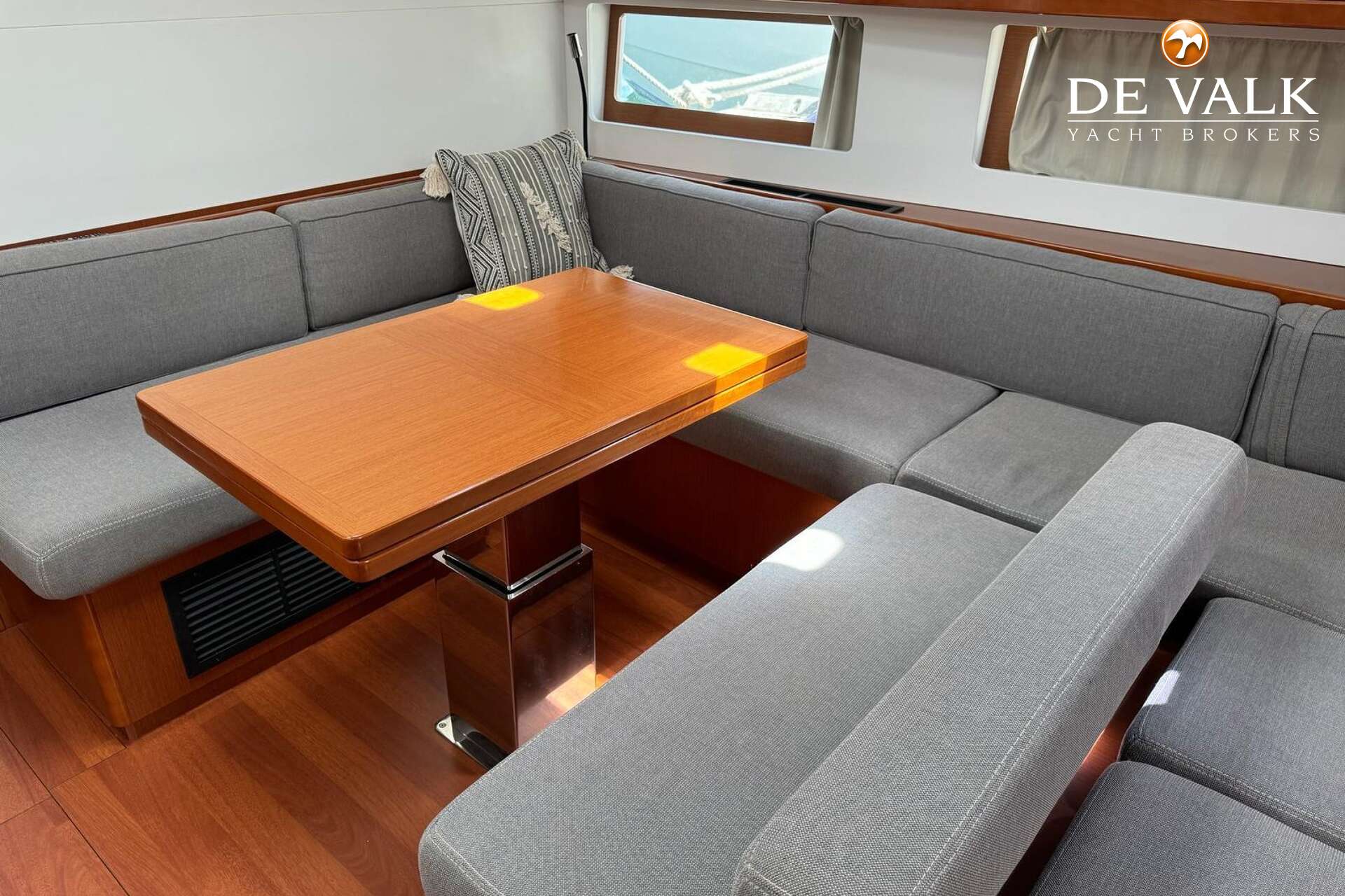 Beneteau Oceanis 55 — foto 22 van 39