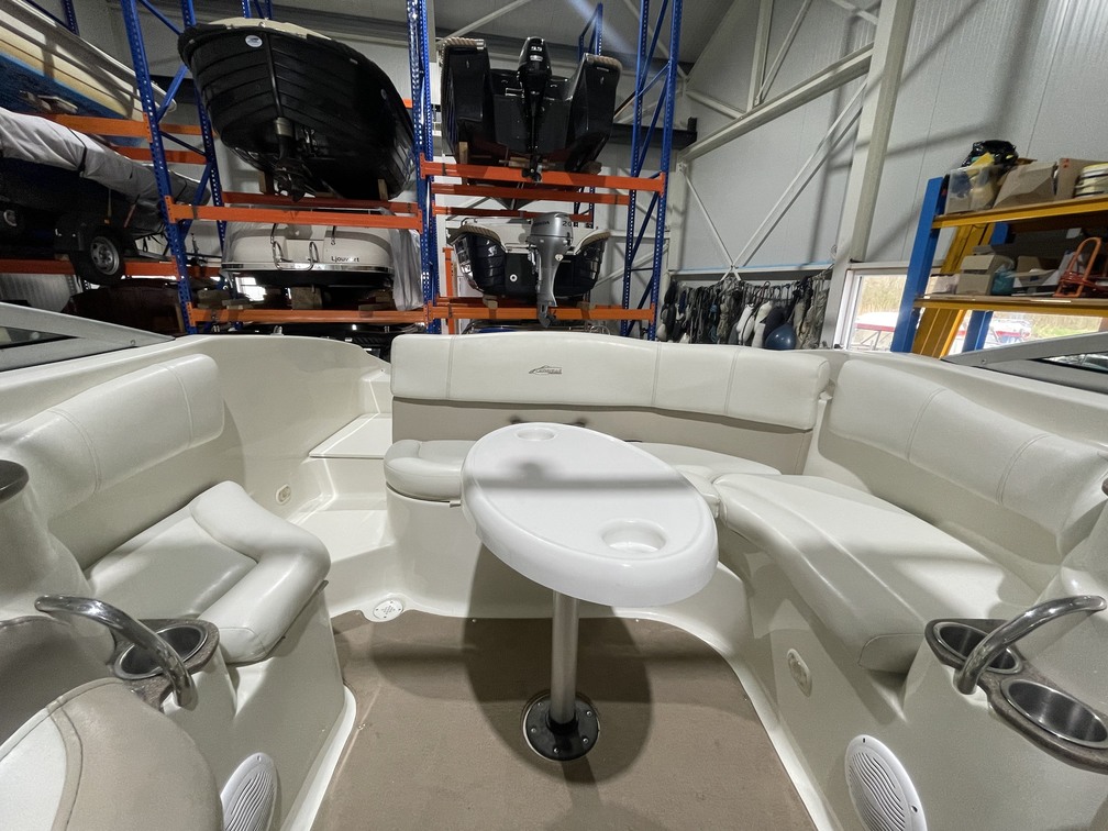 Caravelle 237 LS Bowrider — foto 7 van 12