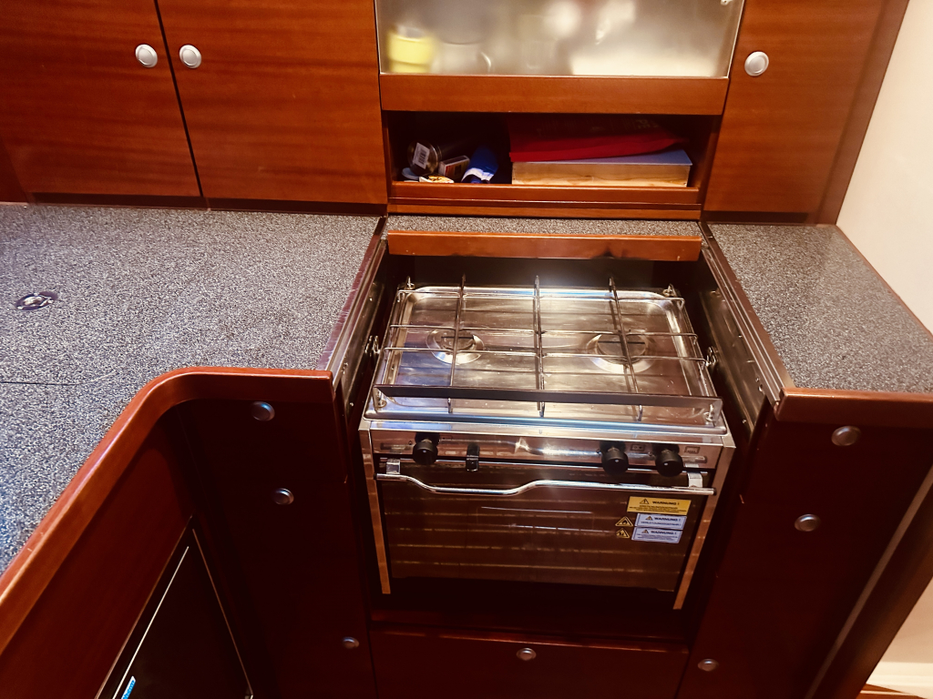 Hanse 370 3 cabin zeer compleet!  — foto 3 van 3