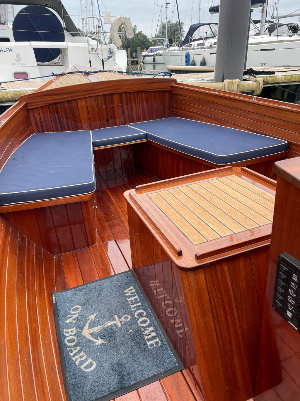 Akerboom Spiegelsloep 5.70 – Tijdloze klassieker met Vetus diesel  Inboard — foto 7 van 30