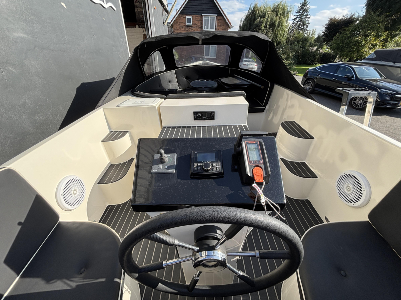 Puravida 700 | Outboard Tender | — foto 8 van 12
