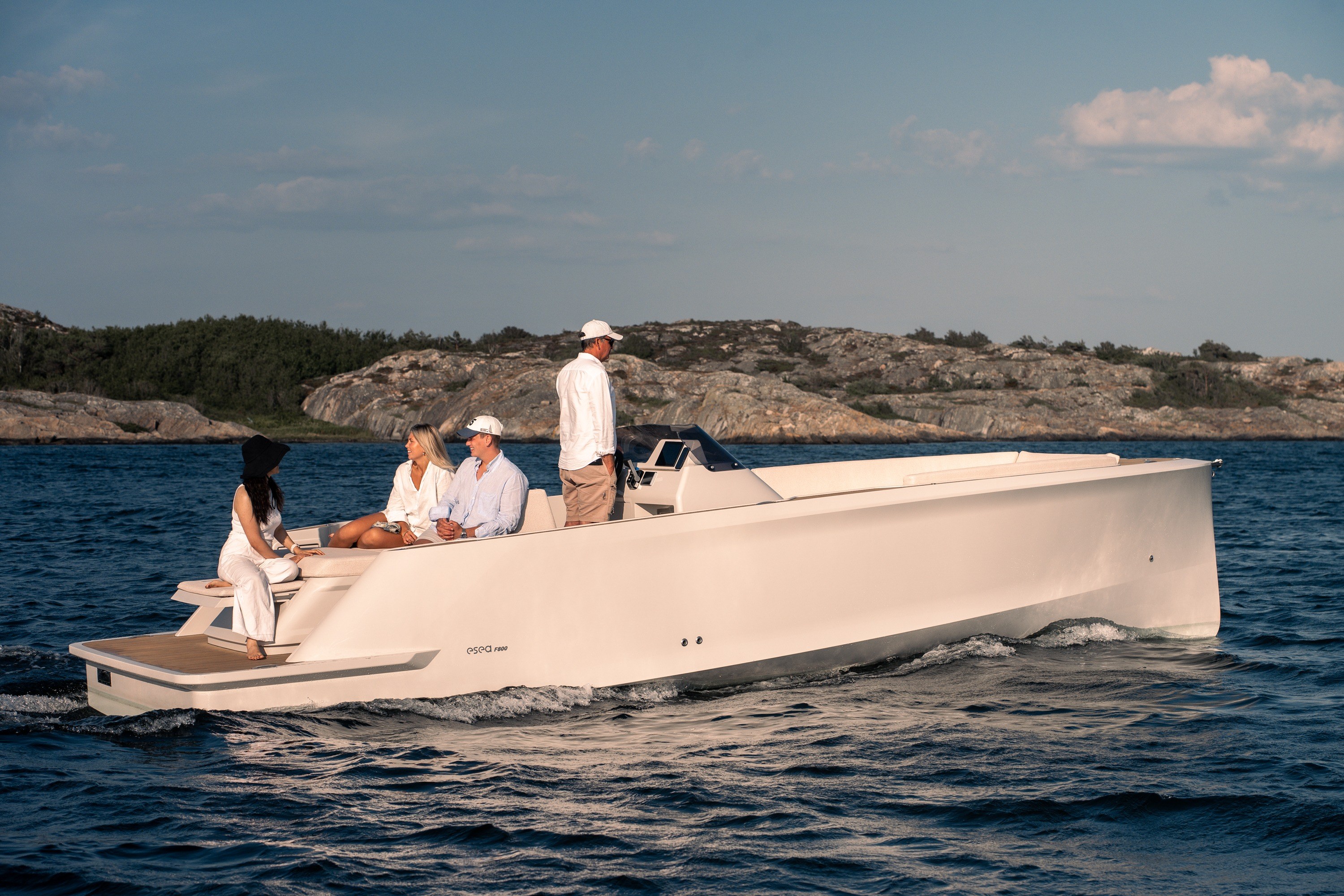 Tender Esea F800 — foto 15 van 35