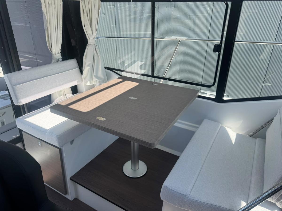 Jeanneau Merry Fisher 895 serie 2. Dit schip is aanwezig op de Yamaha stand van hiswa te water 2026. — foto 11 van 48