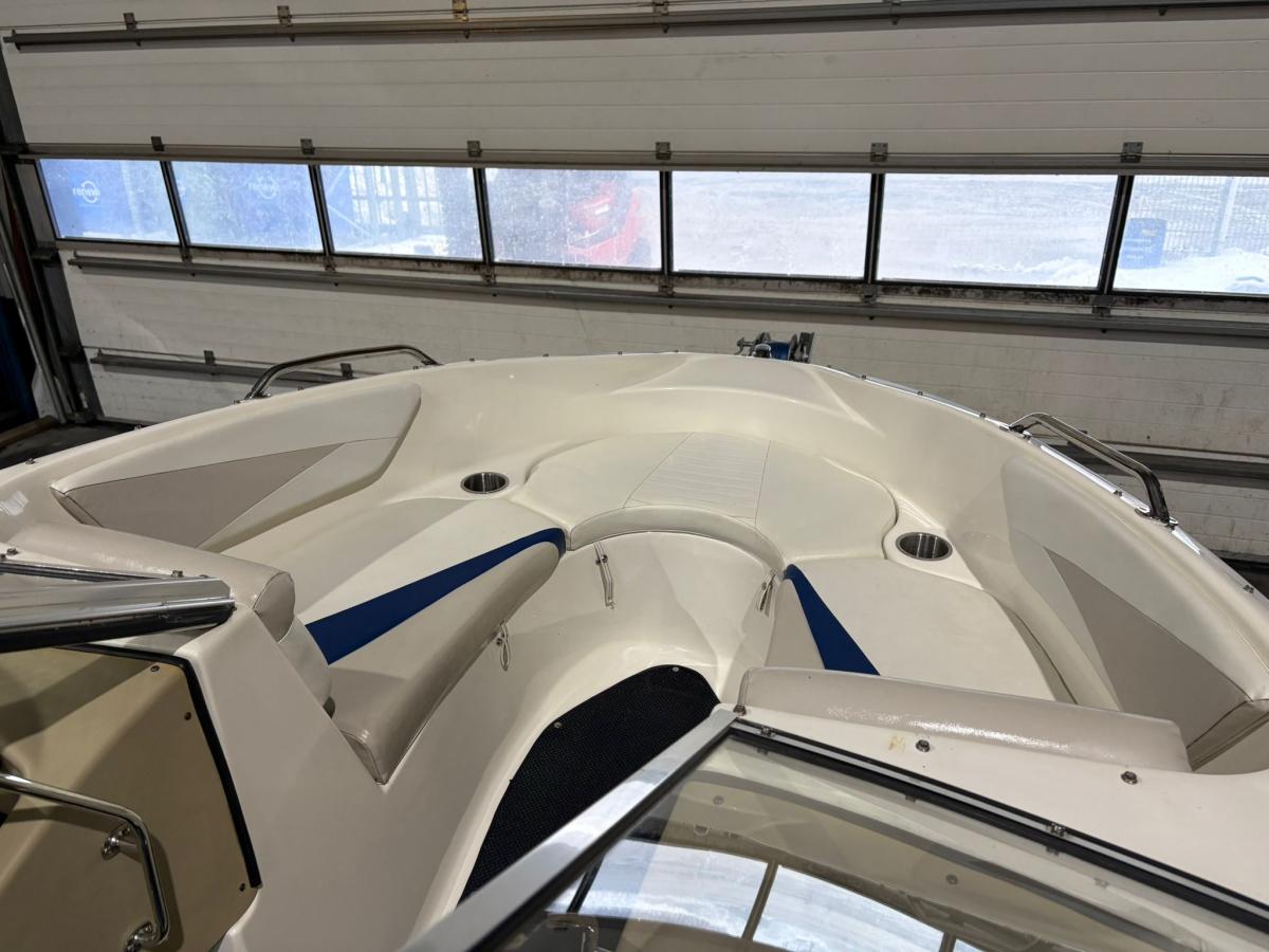 Glastron 205 GT Bowrider — foto 15 van 20