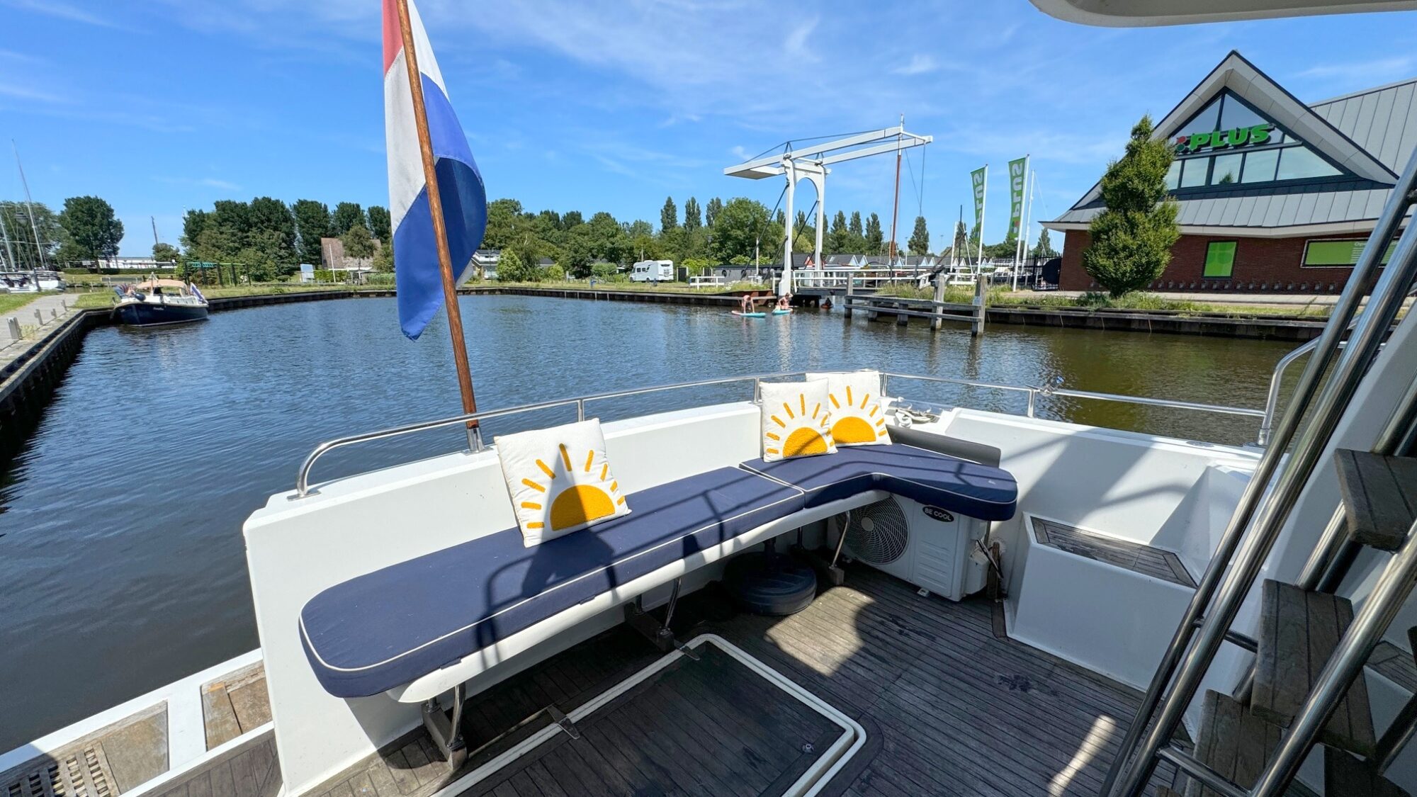 Whitewater Wolfe 46 Flybridge — foto 25 van 31